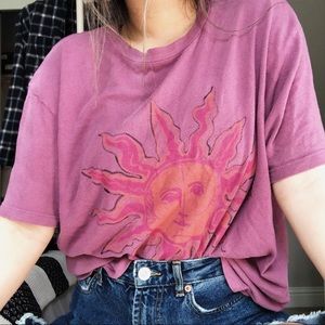 GRAPHIC TEE